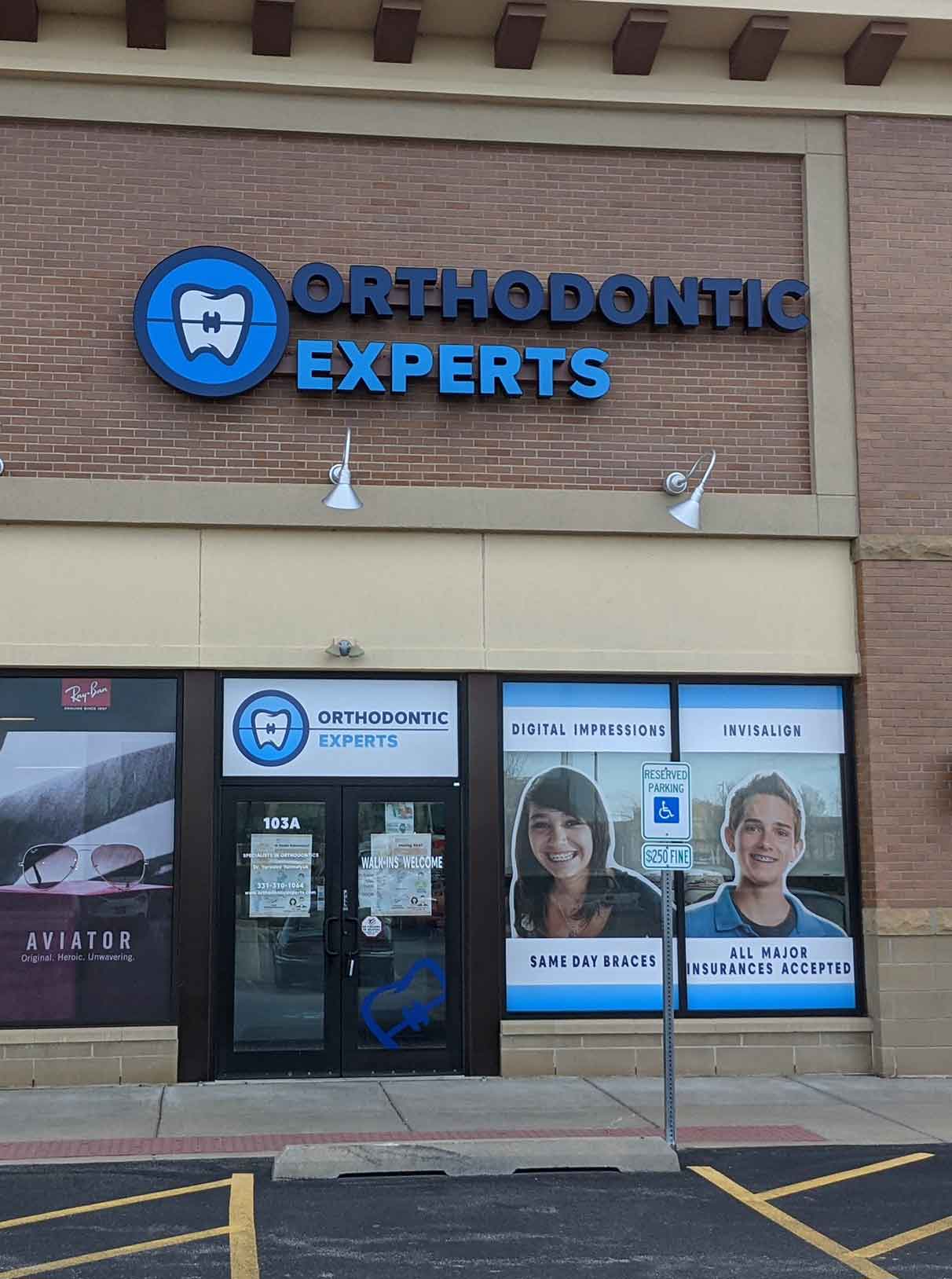 Orthodontist Aurora